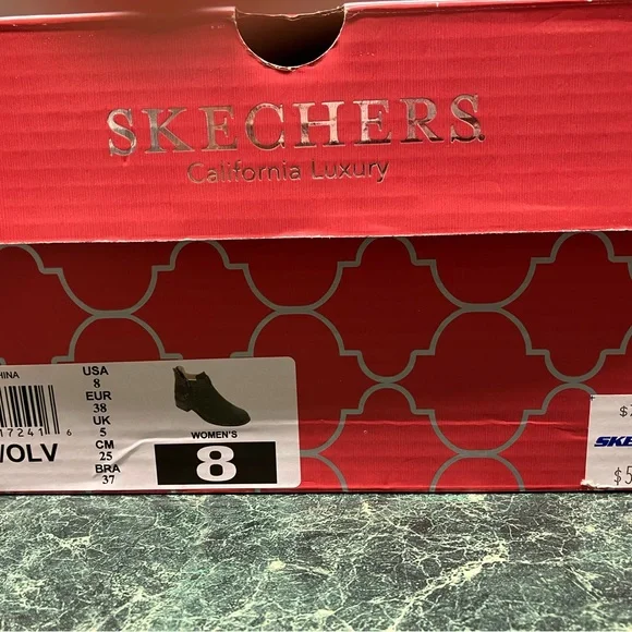 Sketchers olive green suede booties - Picture 2 of 8